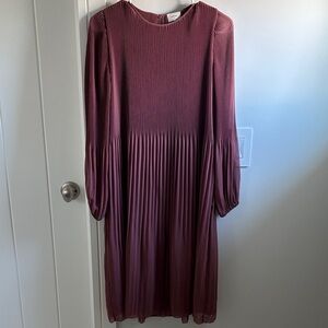 Aritzia Wilfred Long Sleeve Dress in Burgundy